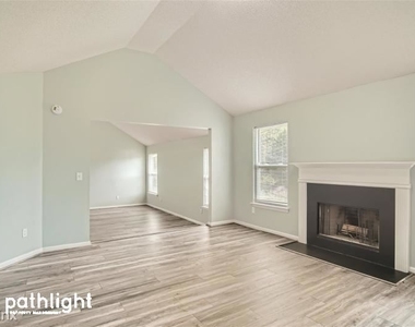 904 Ambeau Circle Unit - Photo Thumbnail 2