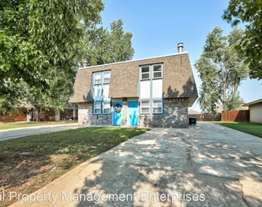 1247 W Huntington Way - Photo Thumbnail 1