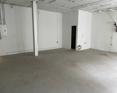 158 Grand Street - Photo Thumbnail 2