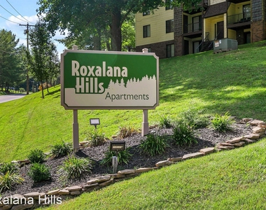 700 Roxalana Hills Drive - Photo Thumbnail 2