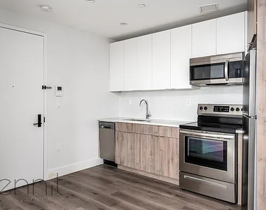 125 Kings Highway - Photo Thumbnail 5