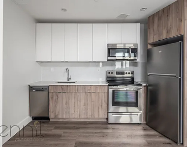 125 Kings Highway - Photo Thumbnail 2