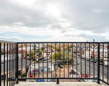 125 Kings Highway - Photo Thumbnail 1