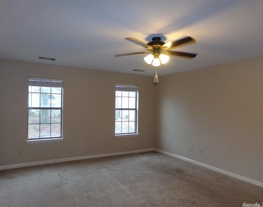 2709 Creekside Drive - Photo Thumbnail 14