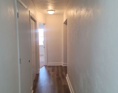 348 Virginian Drive Unit A - Photo Thumbnail 6