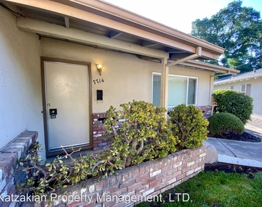 7712-7714-7716 Brentwood Drive - Photo Thumbnail 0