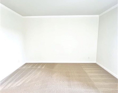 1101 Village Drive - Photo Thumbnail 8