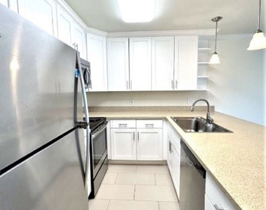 1101 Village Drive - Photo Thumbnail 2