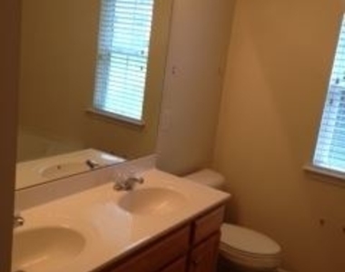 6234 Thompson Brook Lane - Photo Thumbnail 11