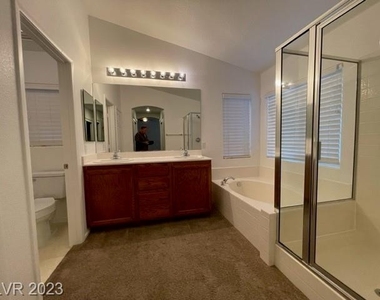 6238 Whitelion Walk Street - Photo Thumbnail 15