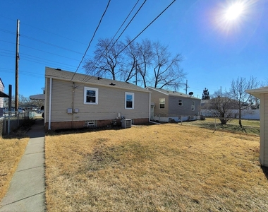 7436 Columbia Avenue - Photo Thumbnail 12