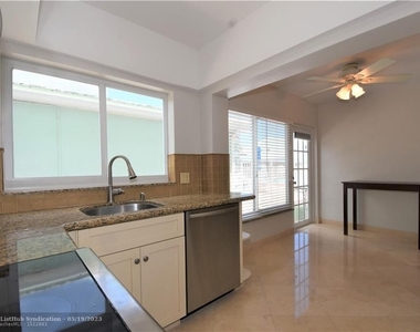 5400 N Ocean Blvd - Photo Thumbnail 12