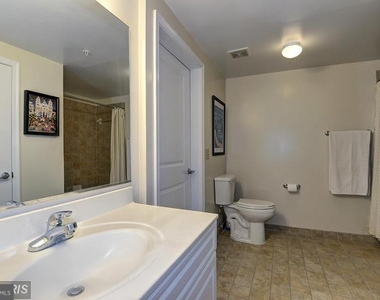 555 Massachusetts Ave Nw #218 - Photo Thumbnail 12