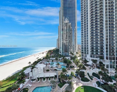 18101 Collins Ave - Photo Thumbnail 17