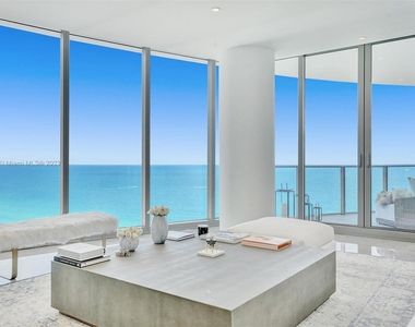 15701 Collins Ave - Photo Thumbnail 4