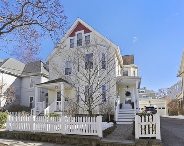 34 Bayard Street - Photo Thumbnail 23