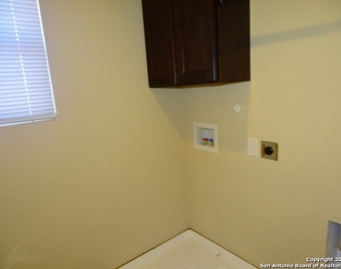 6411 Marcel Way - Photo Thumbnail 28