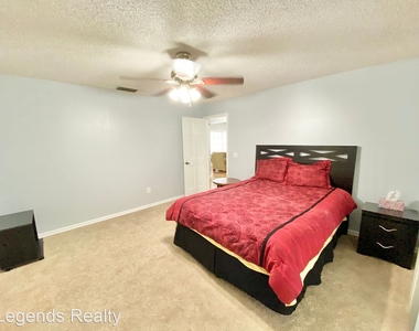 731 Red Coach Avenue Volusia - Photo Thumbnail 18