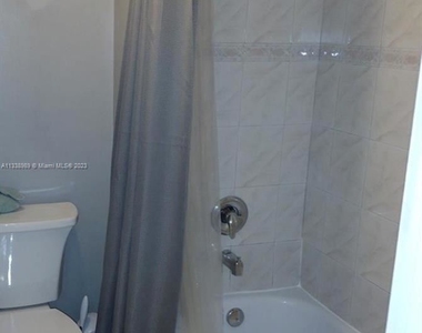 403 Lakeview Dr Apt 204 - Photo Thumbnail 2