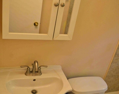 111 Columbia Dr. Unit 6 - Photo Thumbnail 3