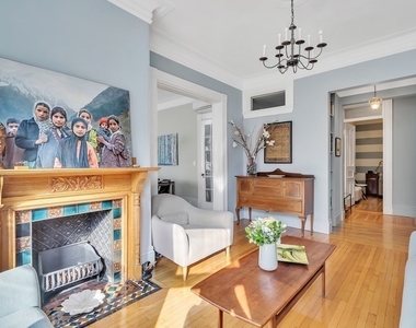 295 Beacon Street Unit 31 - Photo Thumbnail 3