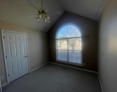 3292 Crossfield Lane - Photo Thumbnail 14