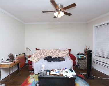 4216 N. Clark, Unit 2 - Photo Thumbnail 9