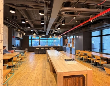 110 Wall Street - Photo Thumbnail 9