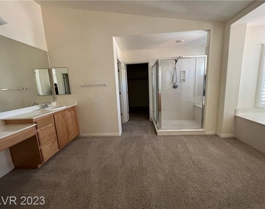 6350 Tempting Choice Avenue - Photo Thumbnail 34