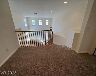 6350 Tempting Choice Avenue - Photo Thumbnail 27