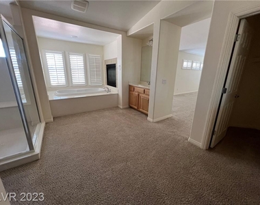 6350 Tempting Choice Avenue - Photo Thumbnail 36