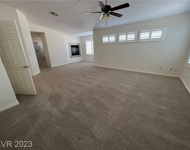 6350 Tempting Choice Avenue - Photo Thumbnail 30