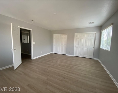 1150 Lilac Charm Avenue - Photo Thumbnail 17