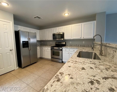 1150 Lilac Charm Avenue - Photo Thumbnail 7