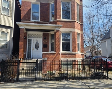 5427 S Marshfield Avenue - Photo Thumbnail 6