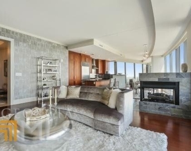 3344 Peachtree Rd Ne  #3703 - Photo Thumbnail 13