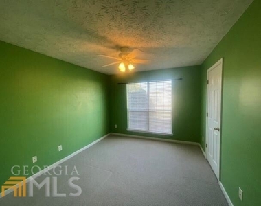 3292 Crossfield Ln - Photo Thumbnail 13