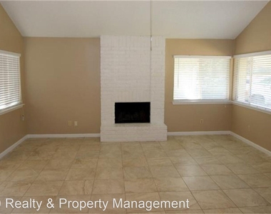 4806 Maurita Drive - Photo Thumbnail 3