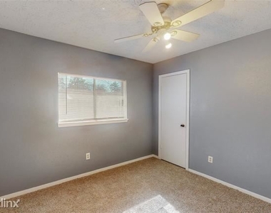 4506 R Hickorygate Drive - Photo Thumbnail 5