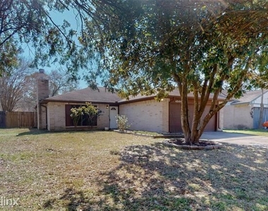 4506 R Hickorygate Drive - Photo Thumbnail 2