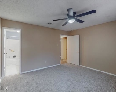 4506 R Hickorygate Drive - Photo Thumbnail 13