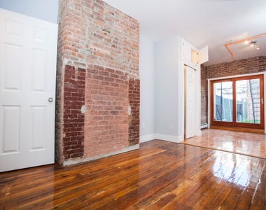 134 Jefferson Street - Photo Thumbnail 0