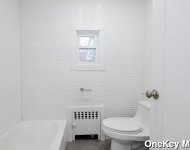 121 W Chester Street - Photo Thumbnail 8