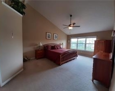 13218 Carver Court - Photo Thumbnail 9