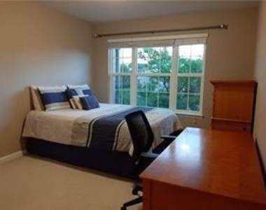 13218 Carver Court - Photo Thumbnail 12