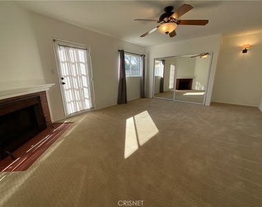 5441 Burnet Avenue - Photo Thumbnail 6