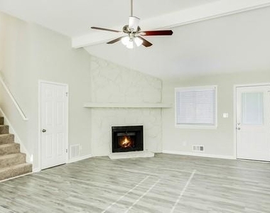 1416 Candlelite Lane - Photo Thumbnail 14