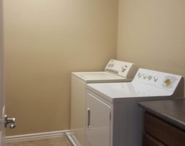 2722 E Galveston Street - Photo Thumbnail 12