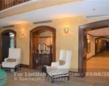 2951 S Bayshore Dr - Photo Thumbnail 4