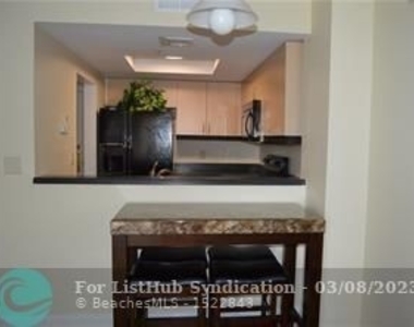 2951 S Bayshore Dr - Photo Thumbnail 12